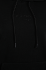 סווטשירט מבית המותג FILA, מעוצב בסגנון קלאסי מתאים לכל לוק שתבחרו לחורף.