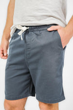 מכנסיים קצרים לגבר בצבע נייבי - MASHBIR//365