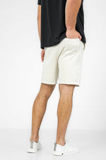 מכנסיים קצרים לגבר בצבע חאקי - MASHBIR//365