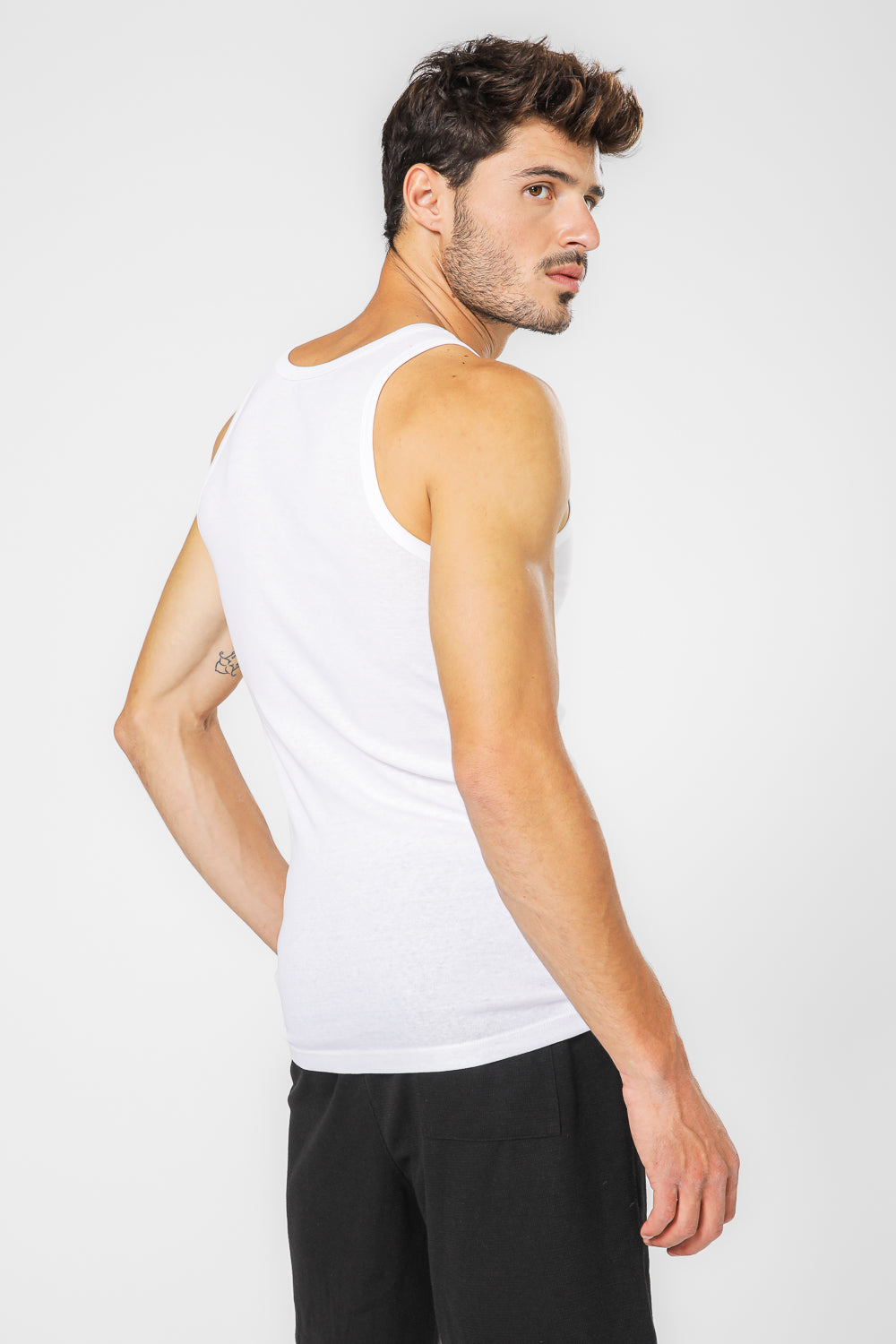 מארז שתי גופיות ריב ללא שרוול בצבע לבן