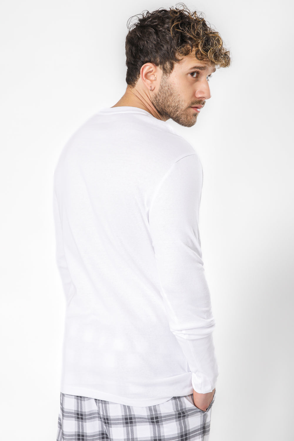 מארז שתי חולצות בייסיק צאוורון וי