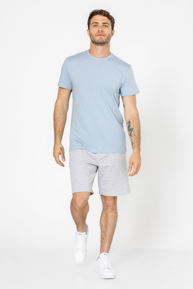 טישירט בצבע תכלת 