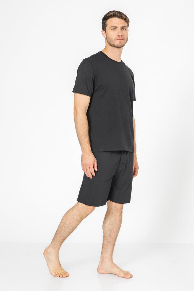 סט פיג'מה קצרה בצבע שחור