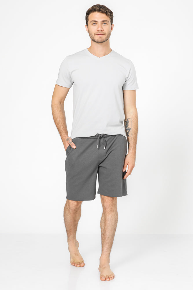 מכנסי פיקה קצרים בצבע ירוק זית