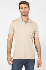 חולצת פולו בצבע חאקי