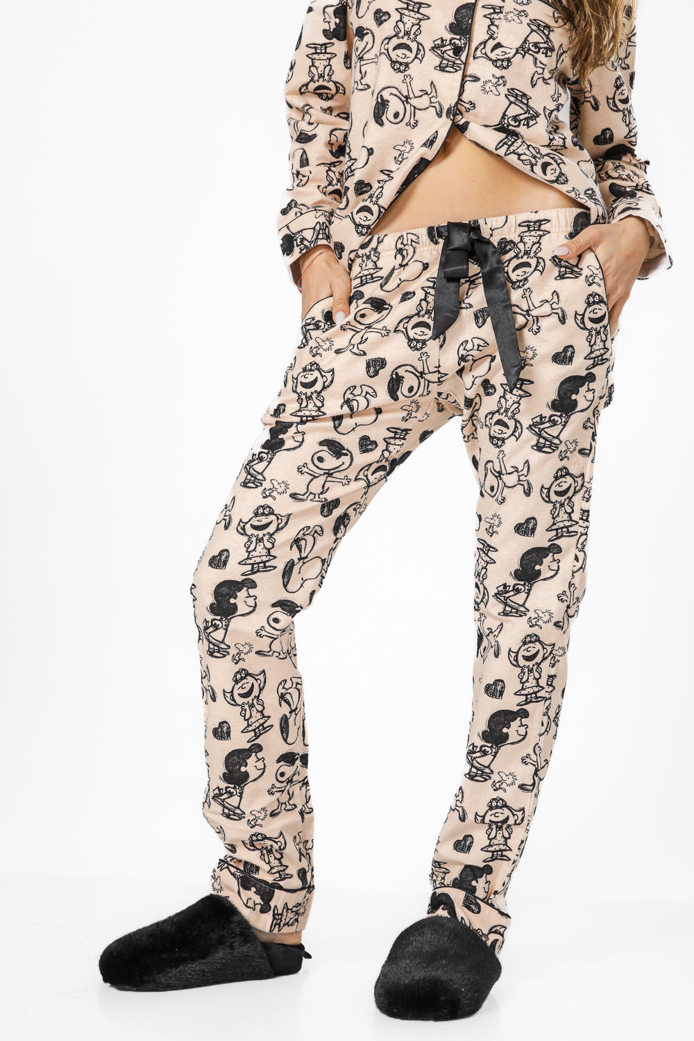 פיג'מה מכופתרת סנופי