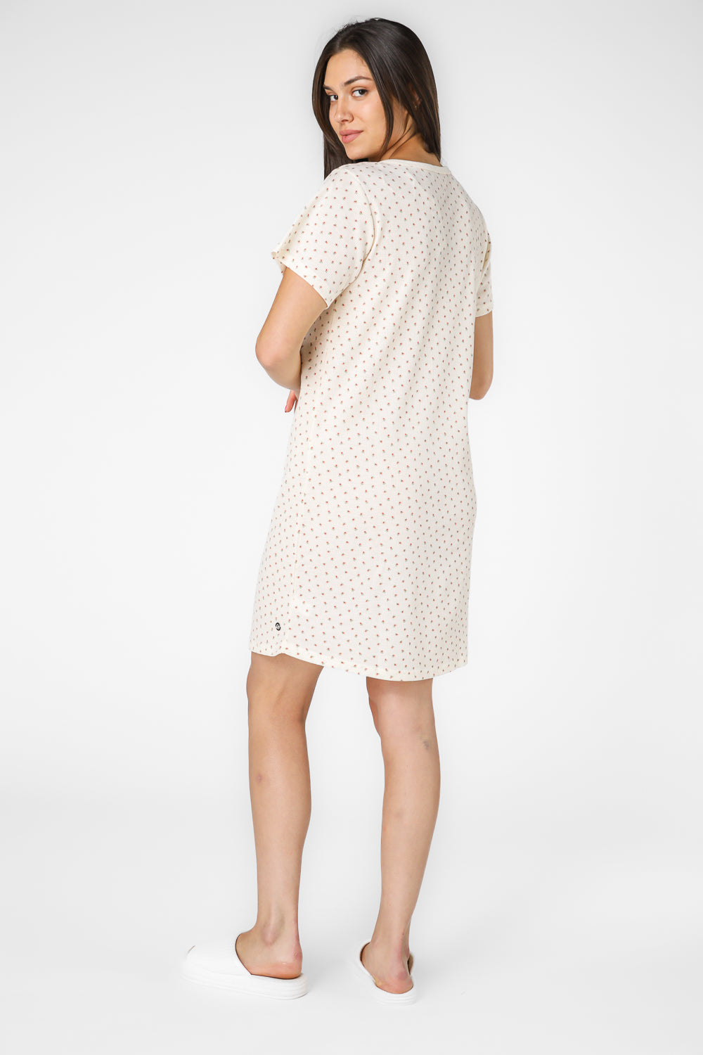 כותונת לילה פרחונית