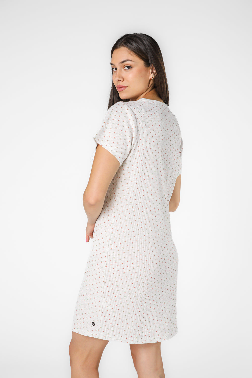 כותונת לילה פרחונית