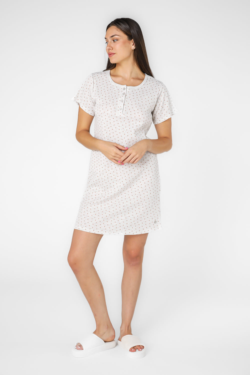 כותונת לילה פרחונית