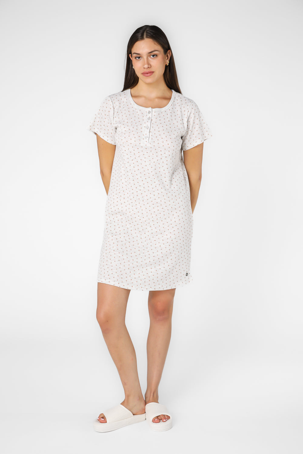 כותונת לילה פרחונית