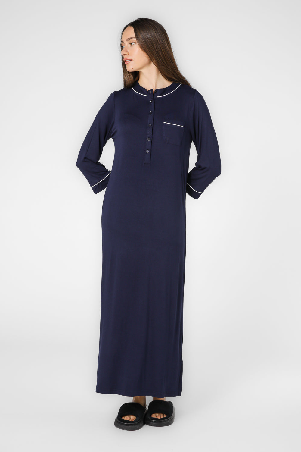 כותונת לילה בגזרת 3/4