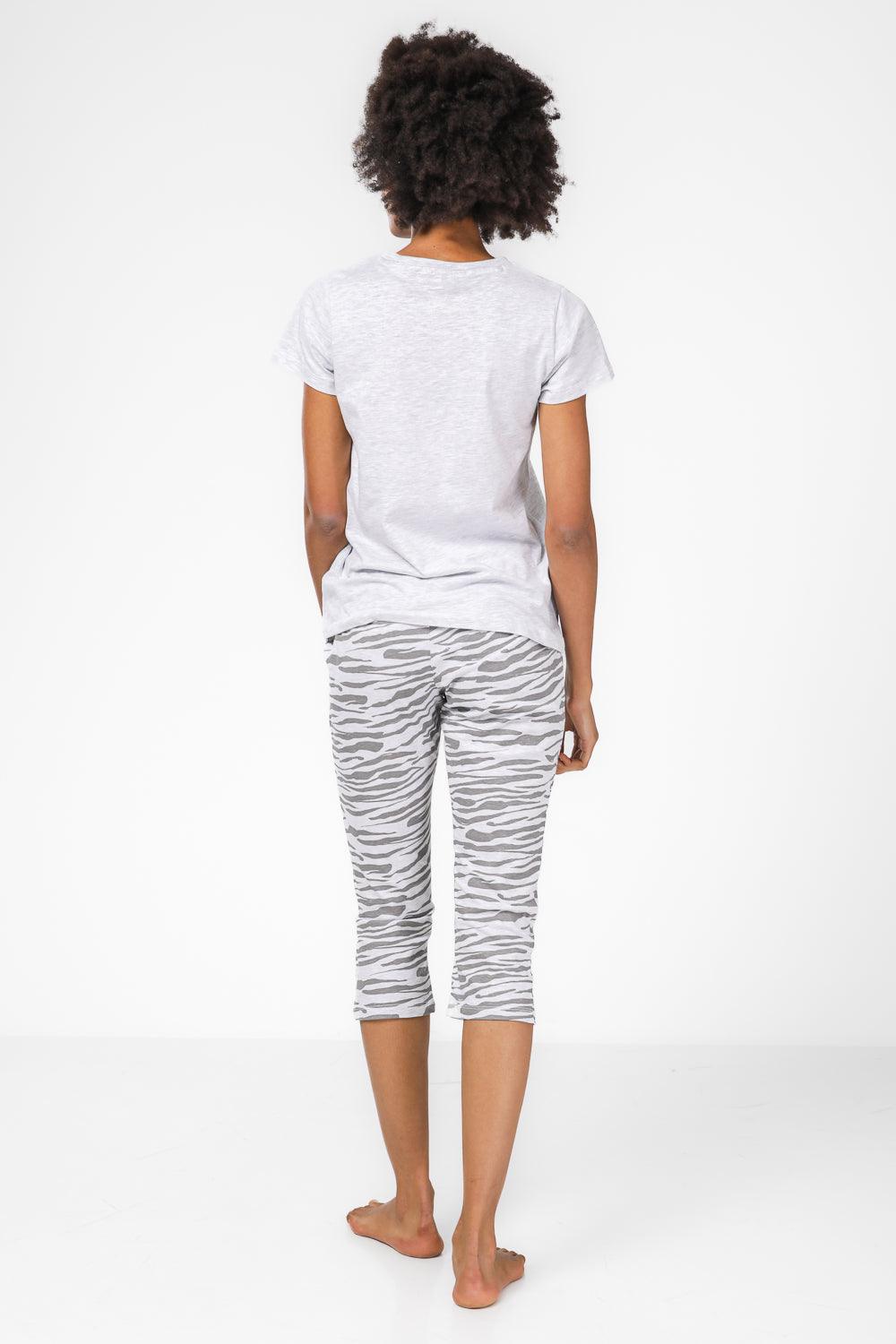 סט פיג'מה 3/4 בהדפס מנומר בצבע אפור - MASHBIR//365