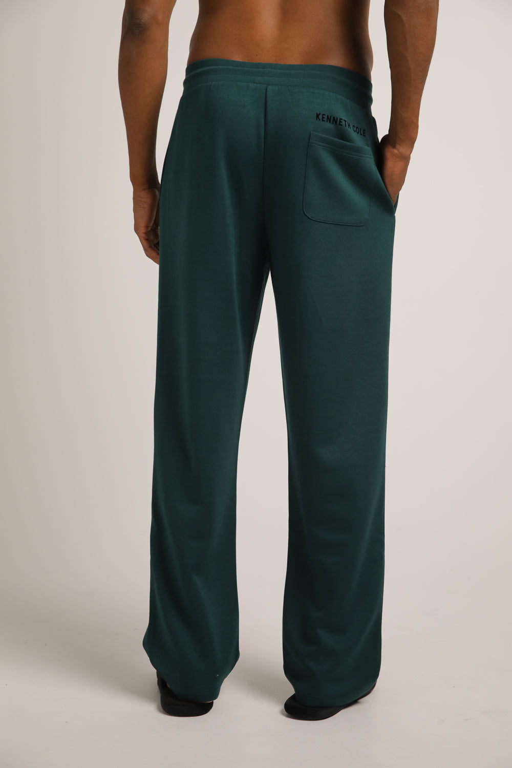 מכנסי טרנינג בגזרה ישרה | קנת קול