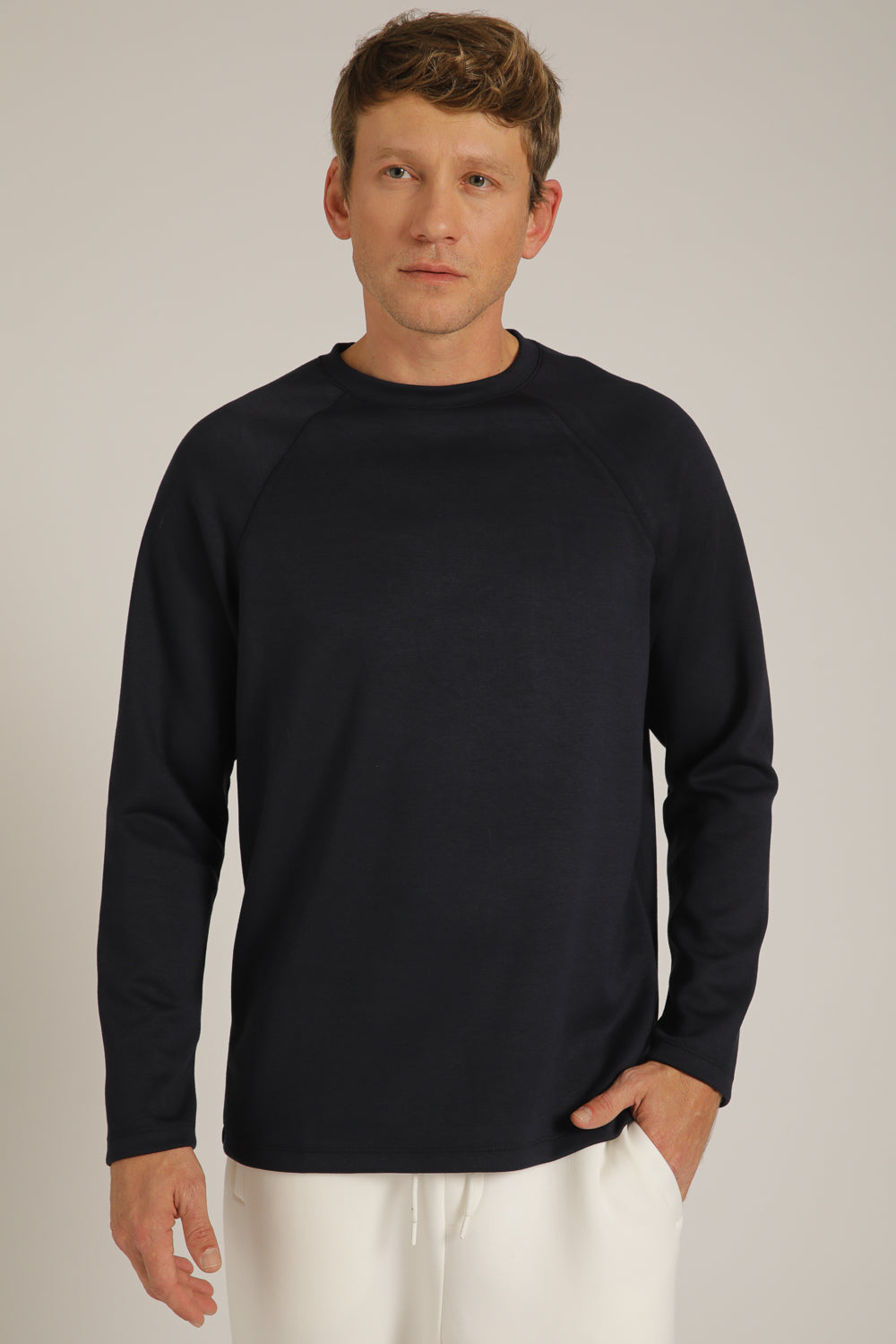 טישירט רגלן ארוכה עם לוגו בגב | קנת קול