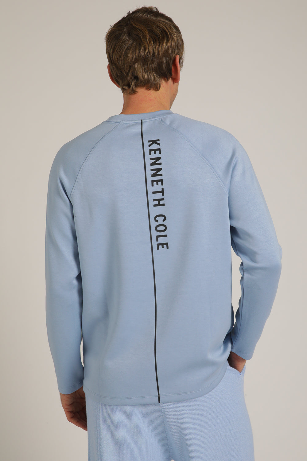 טישירט רגלן ארוכה עם לוגו בגב | קנת קול