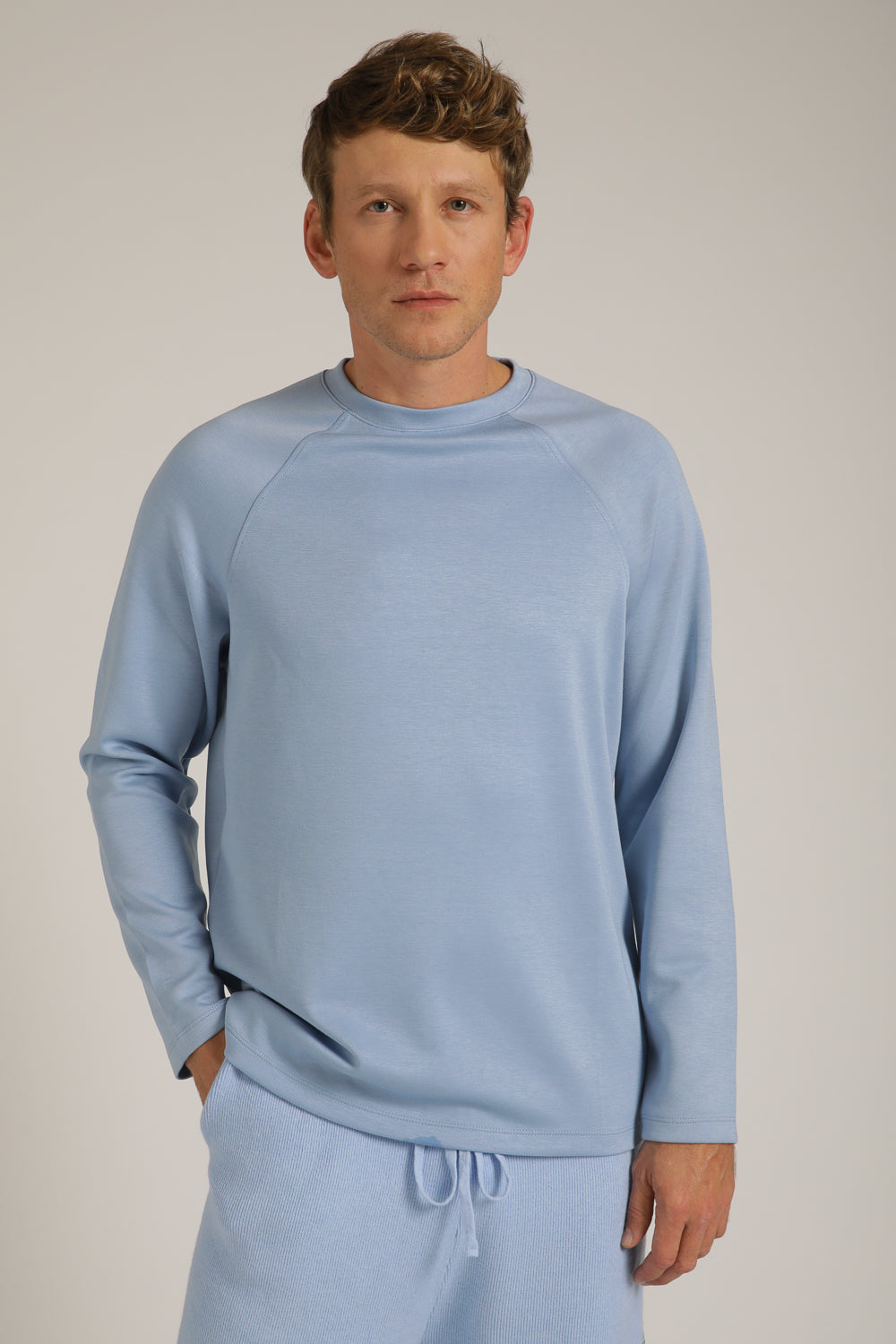 טישירט רגלן ארוכה עם לוגו בגב | קנת קול