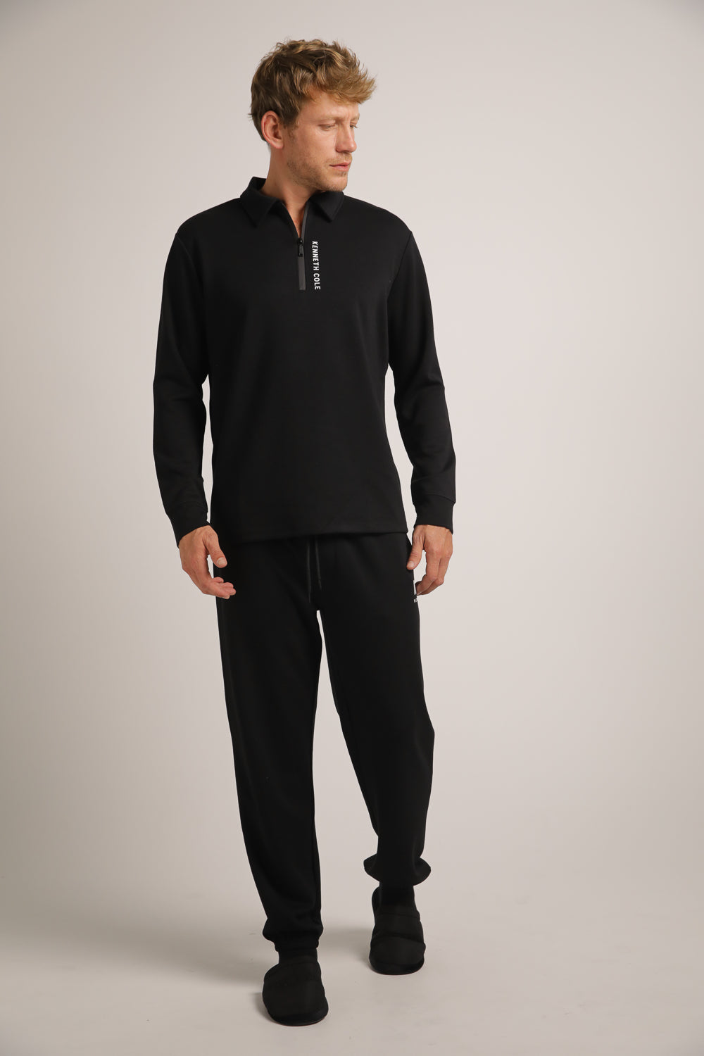 מכנסי טרנינג עם סיומת גומי | קנת קול