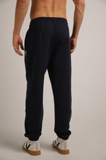 מכנסי טרנינג עם סיומת גומי | קנת קול