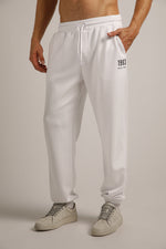 מכנסי טרנינג עם סיומת גומי | קנת קול