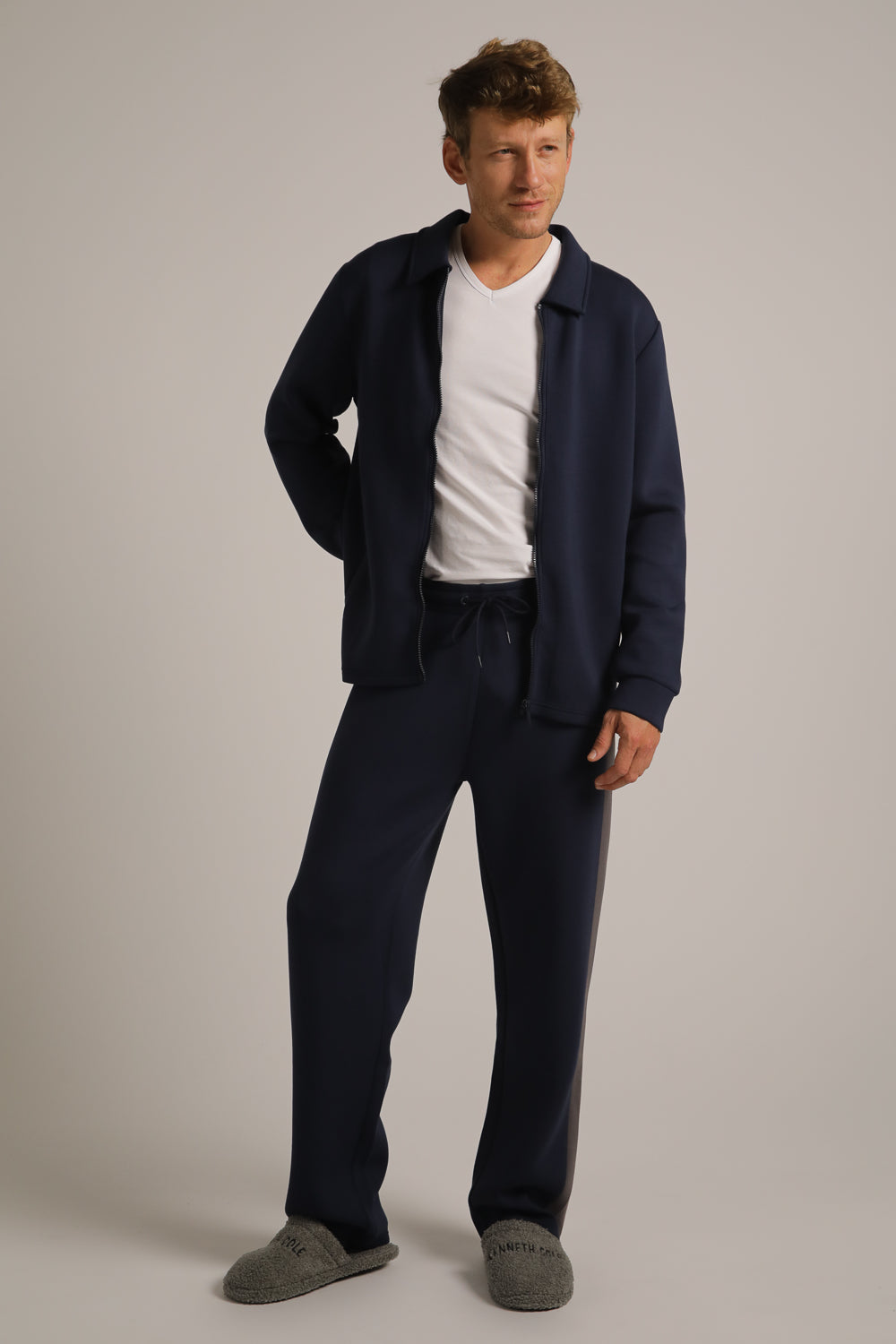 מכנסי טרנינג עם פסי צד | קנת קול