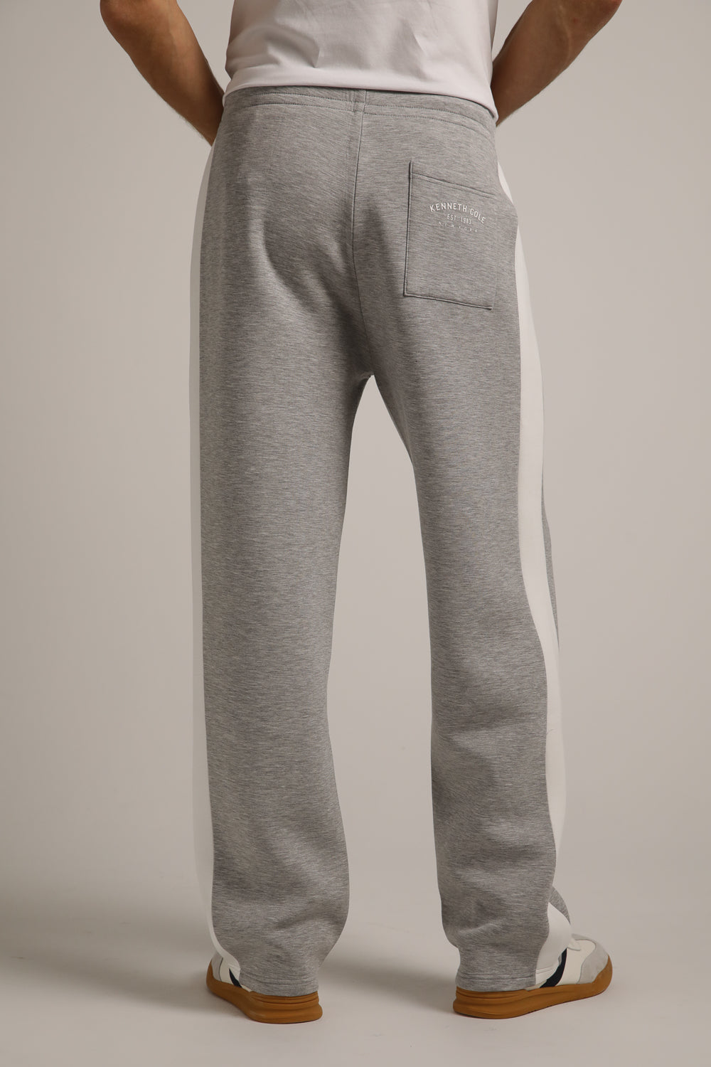 מכנסי טרנינג עם פסי צד | קנת קול