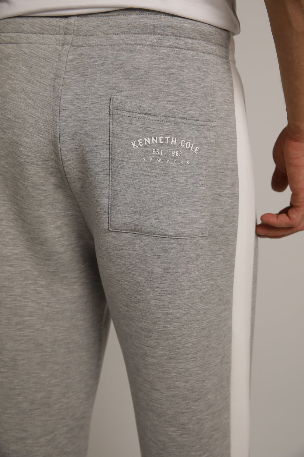 מכנסי טרנינג עם פסי צד | קנת קול