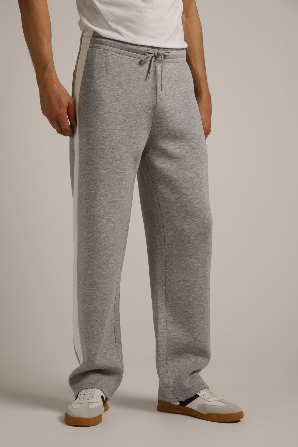 מכנסי טרנינג עם פסי צד | קנת קול