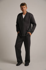 מכנסי טרנינג עם לוגו מובלט | קנת קול