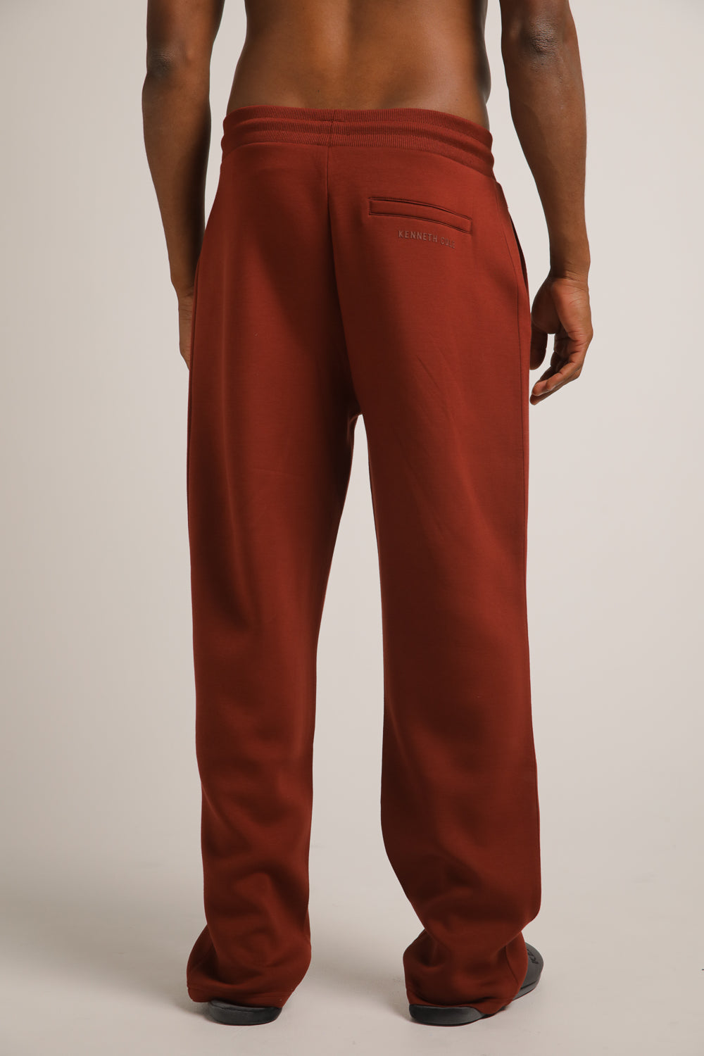 מכנסי טרנינג בגזרה ישרה | קנת קול