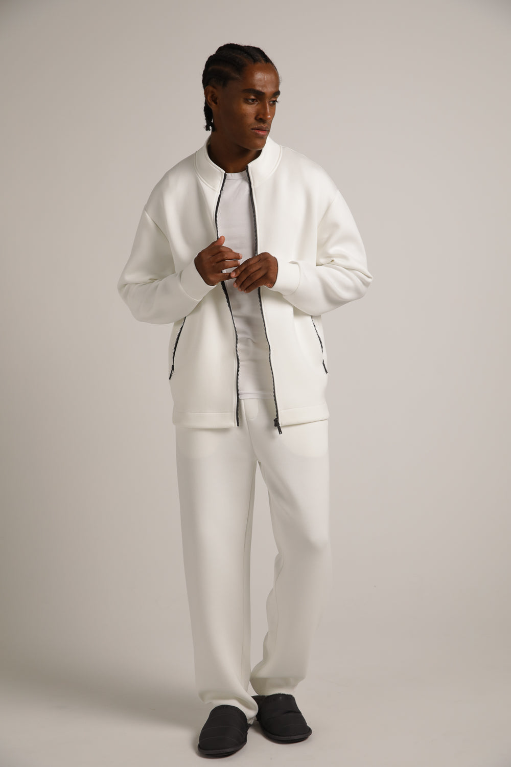 מכנסי טרנינג בגזרה ישרה | קנת קול