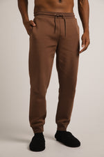 מכנסי טרנינג עם סיומת צרה | קנת קול