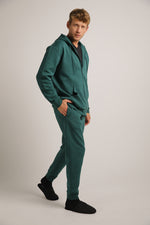 מכנסי טרנינג עם סיומת צרה | קנת קול