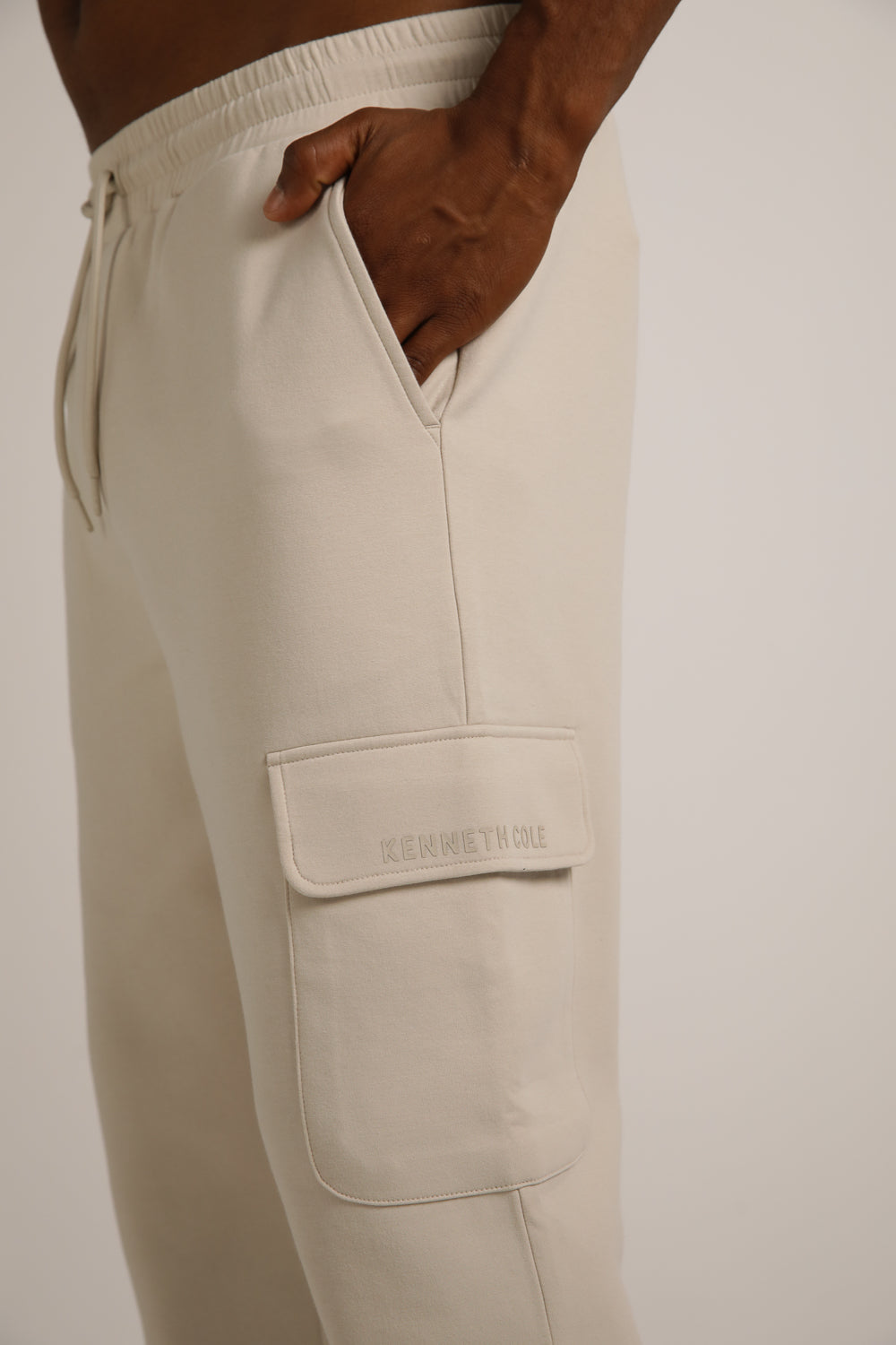 מכנסי טרנינג בסגנון קארגו | קנת קול