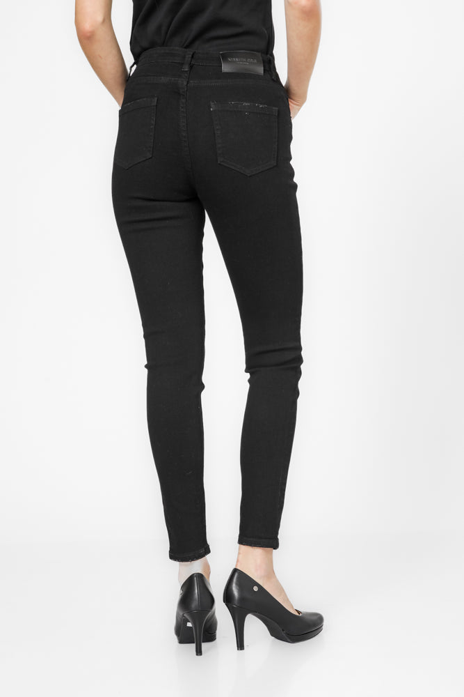 ג'ינס מותן רלקס בצבע שחור