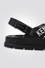 סנדלי FLAT ANKLE STRAP לנשים בצבע שחור - MASHBIR//365