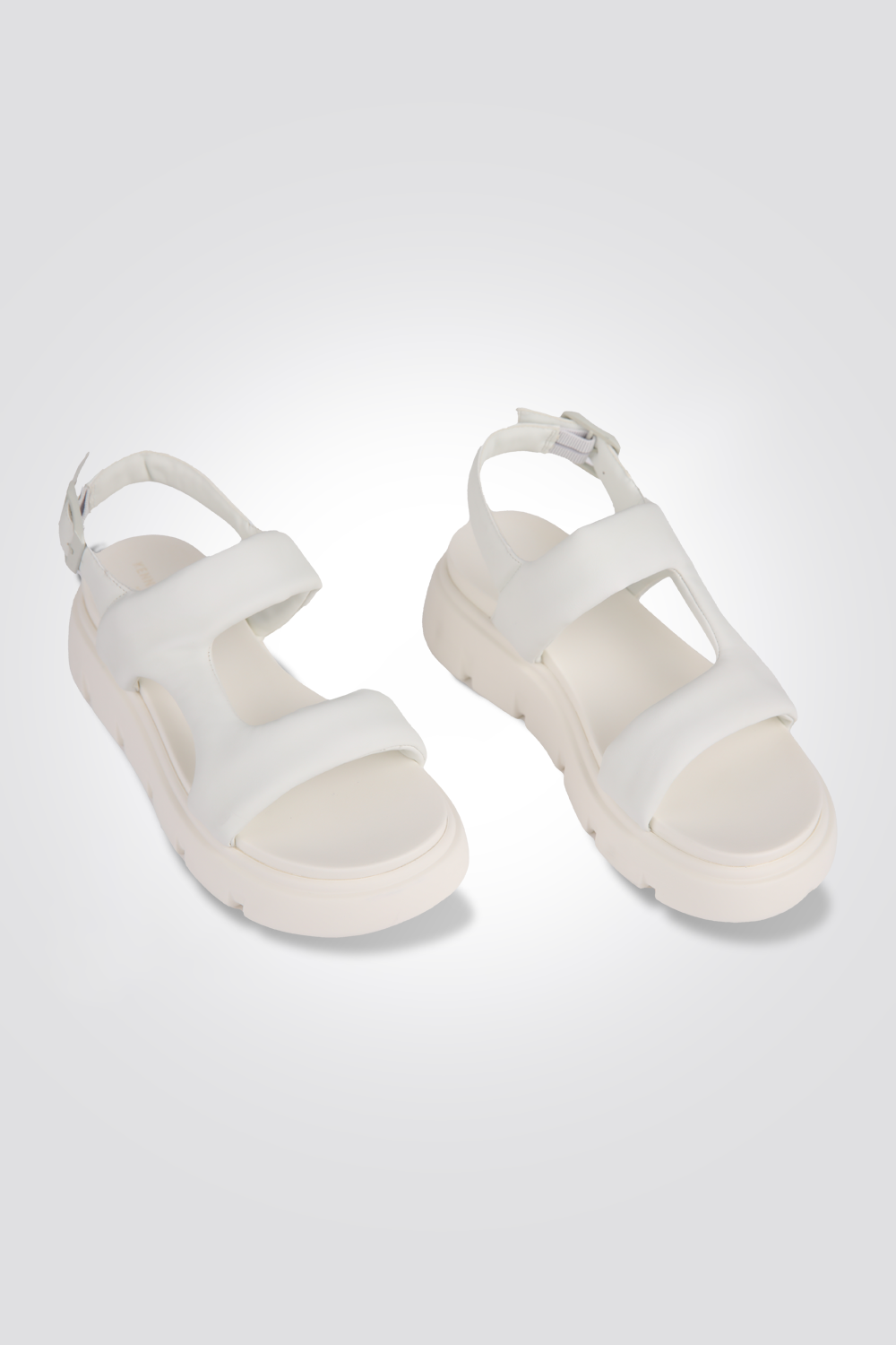 סנדלי פלטפורמה סוליית טרקטור לנשים בצבע לבן