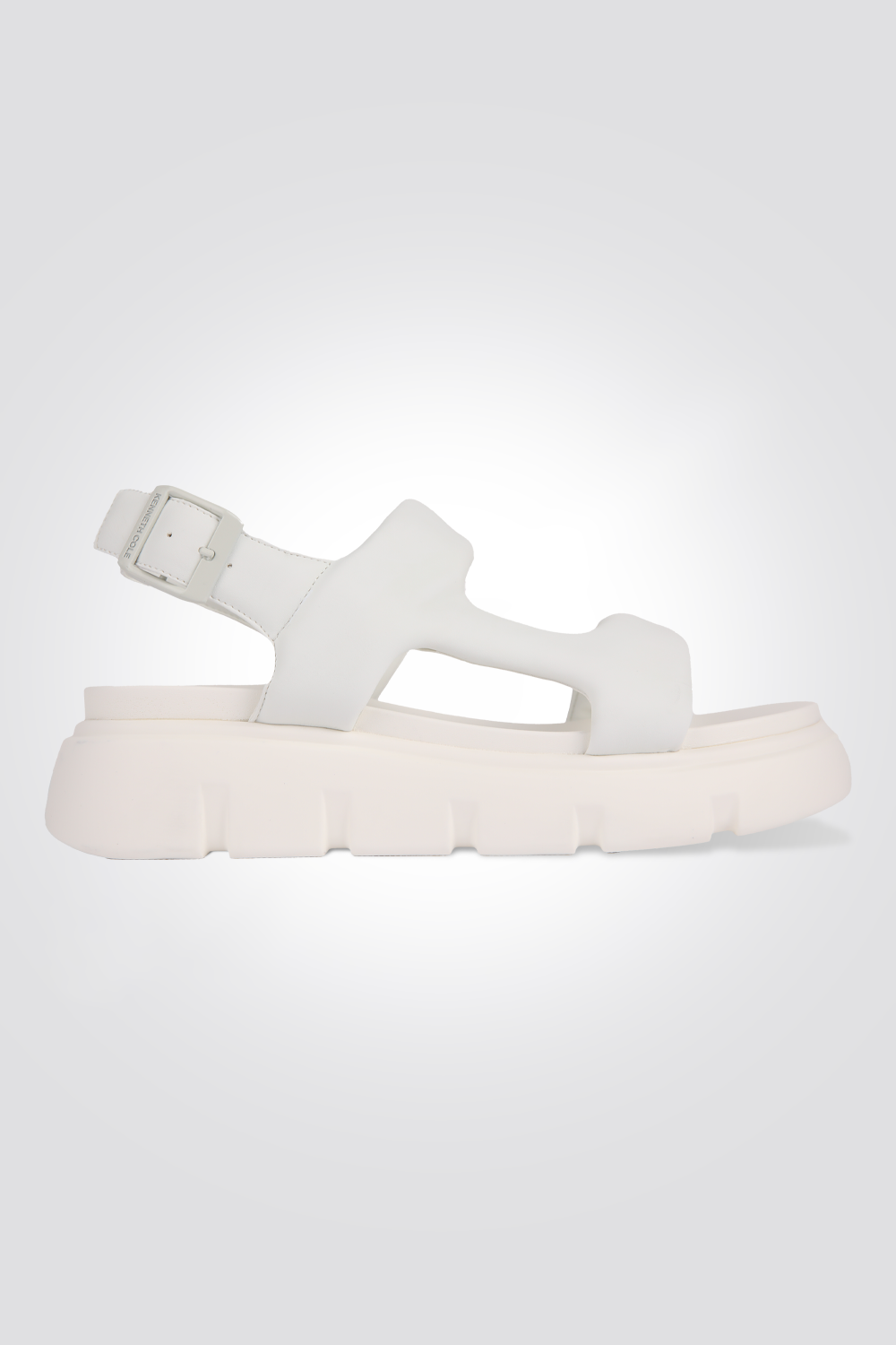 סנדלי פלטפורמה סוליית טרקטור לנשים בצבע לבן