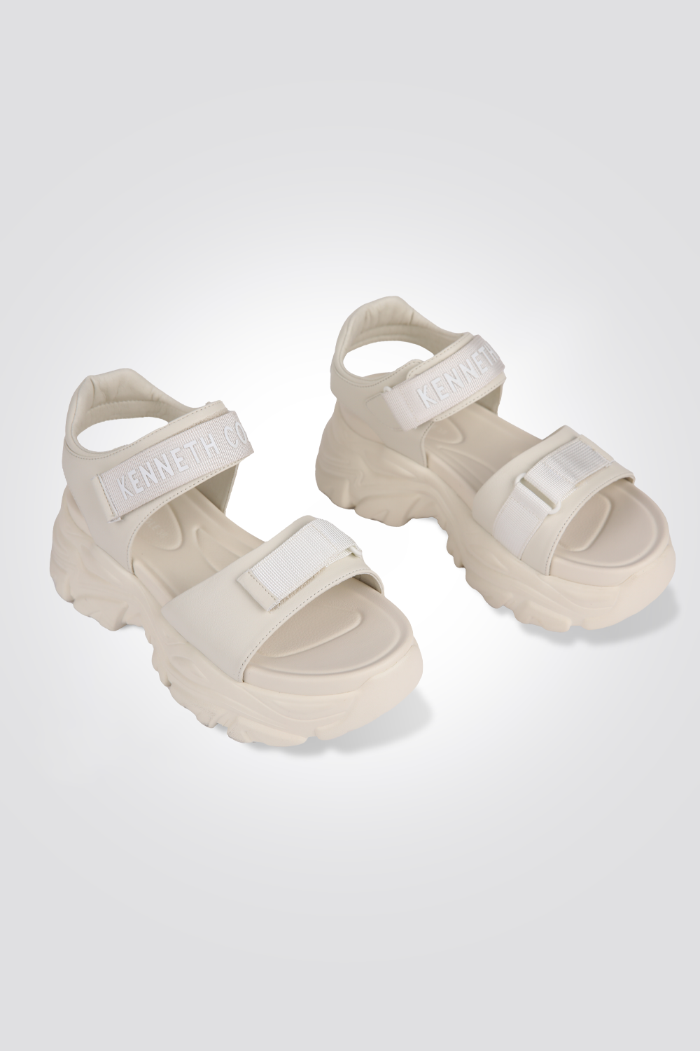 סנדלי פלטפורמה לנשים בצבע לבן