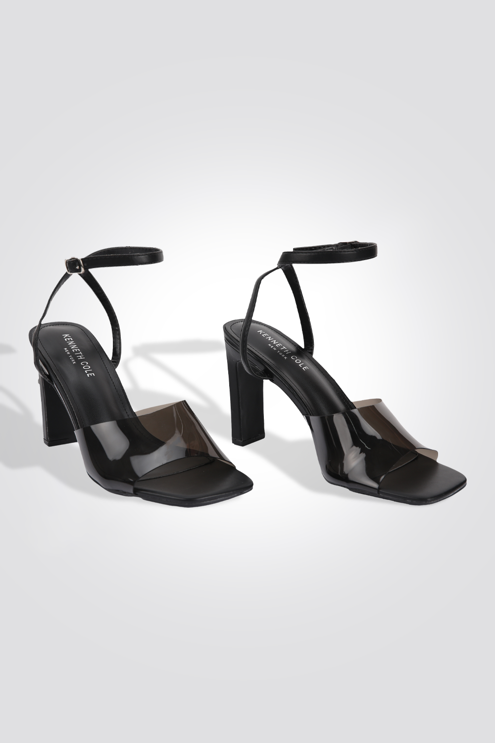 סנדל עקב 9.5 ס"מ בצבע שחור