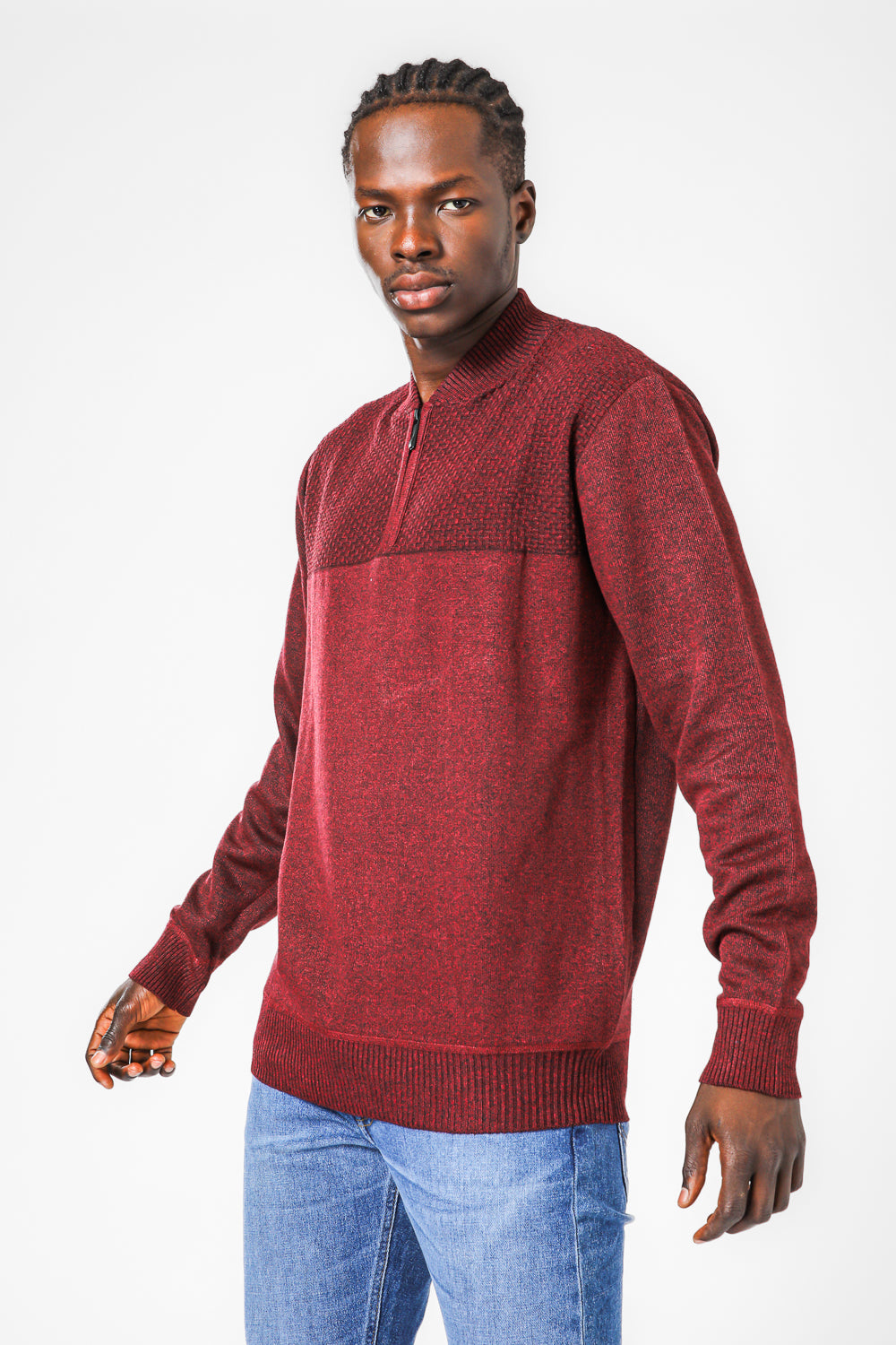 סריג עם צווארון V ורוכסן בצבע בורדו