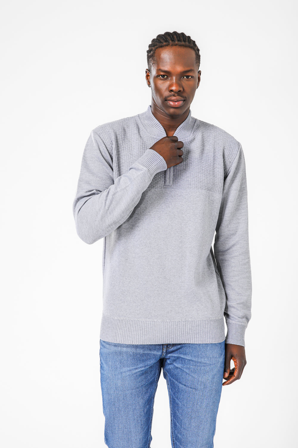 סריג עם צווארון V ורוכסן בצבע אפור בהיר