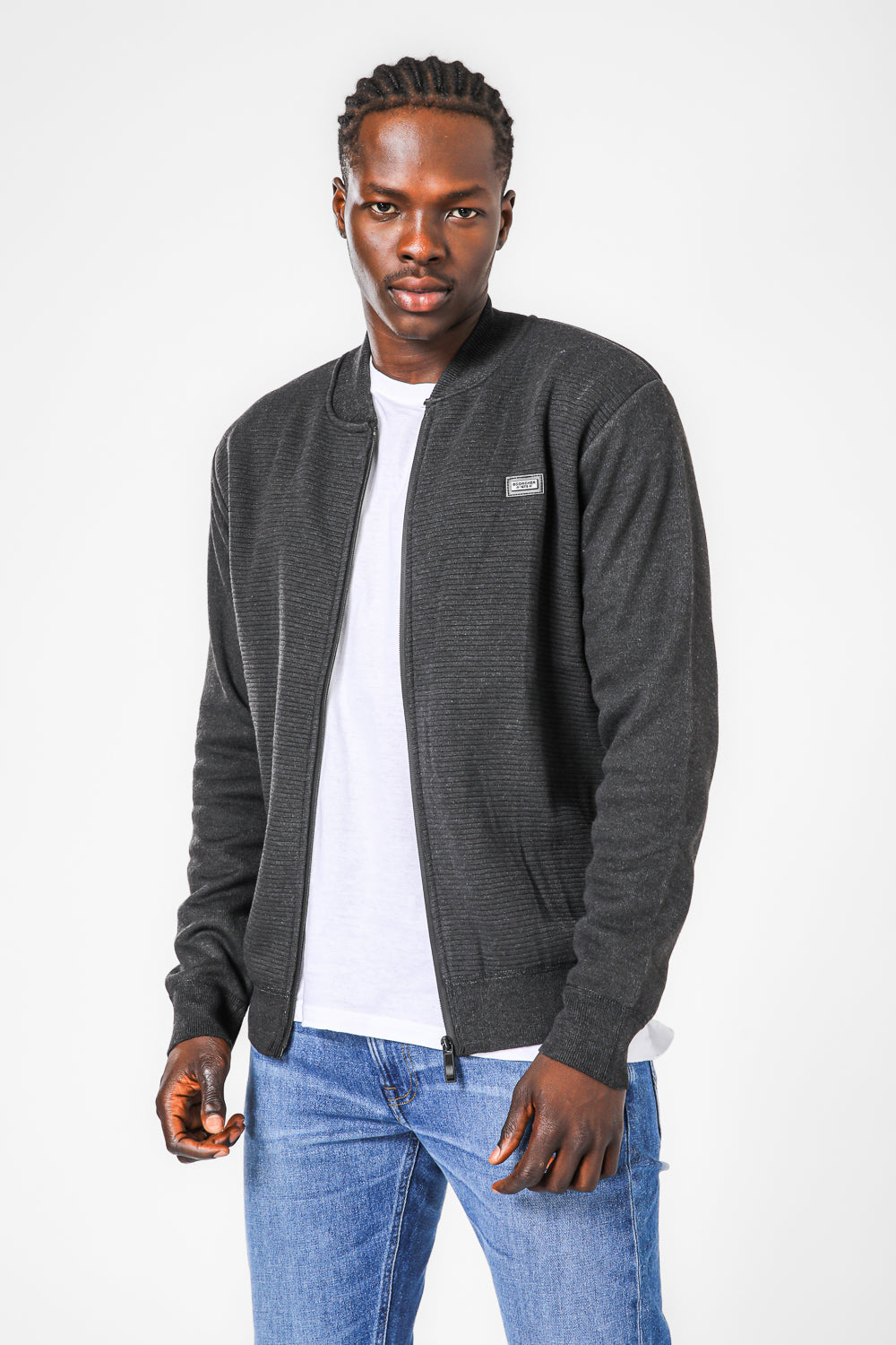 ג'קט רוכסן בצבע אפור כהה לגבר