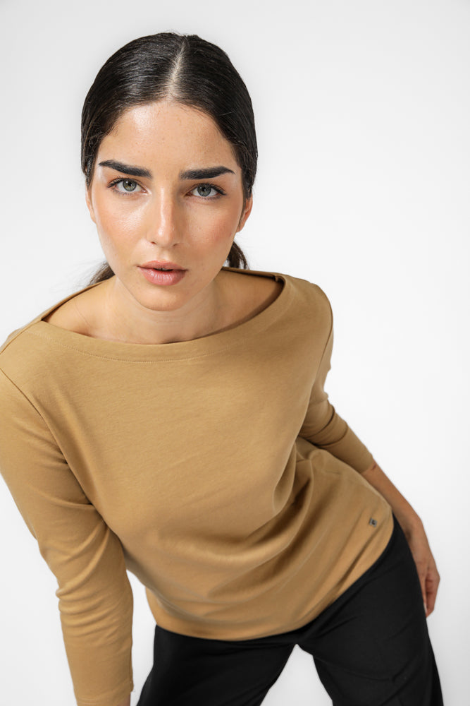 טישירט צווארון סירה | קנת קול