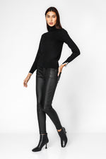 סריג בייסיק צווארון גולף בצבע שחור | קנת קול