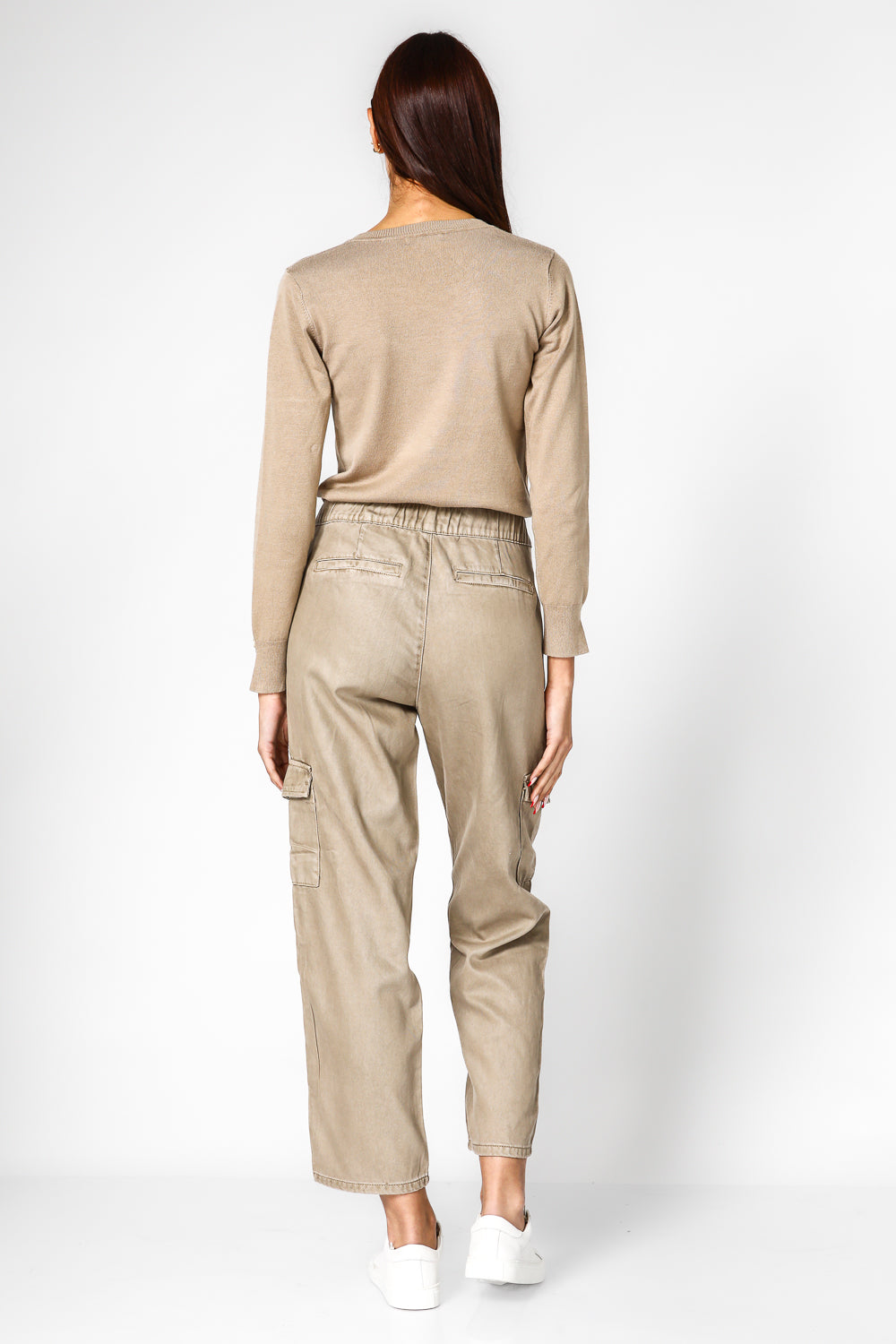 סריג קלאסי עם מפתח עגול לנשים  | קנת קול