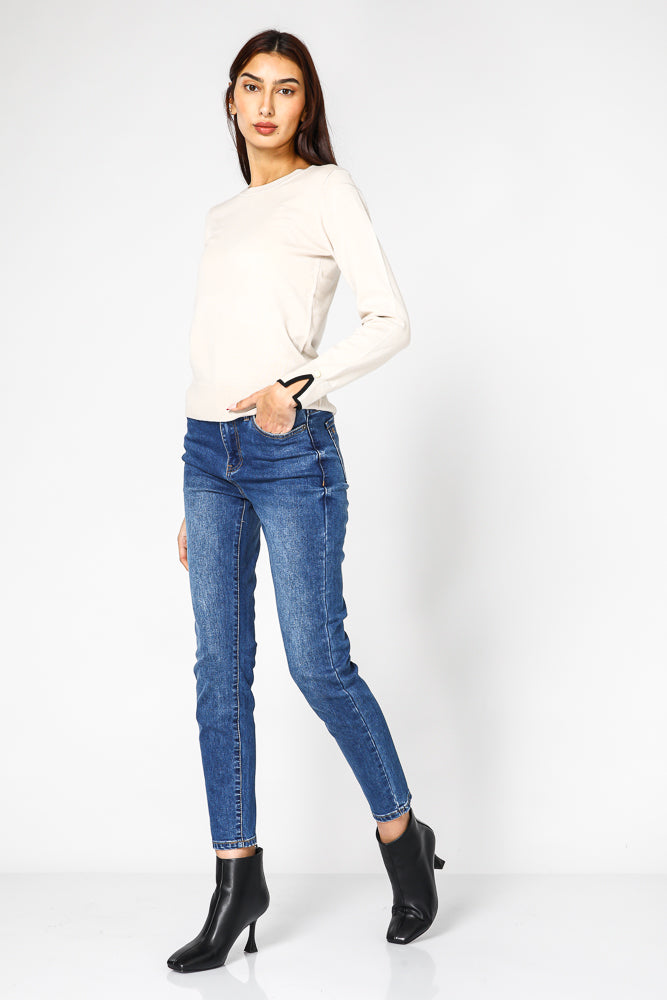 
 סריג קלאסי עם מפתח עגול לנשים  | קנת קול