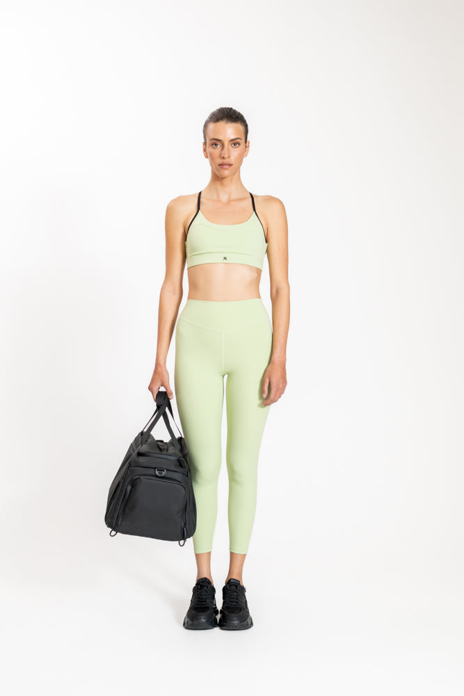 טייץ לנשים 7/8 בצבע ירוק בהיר