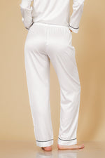 חליפת פיג'מה סאטן ארוכה בצבע לבן לנשים | קנת קול