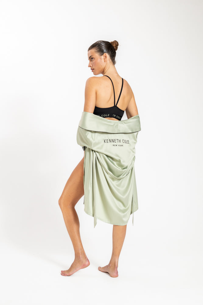 גוזיית ספגטי לוגו עם גומי צר בצבע שחור