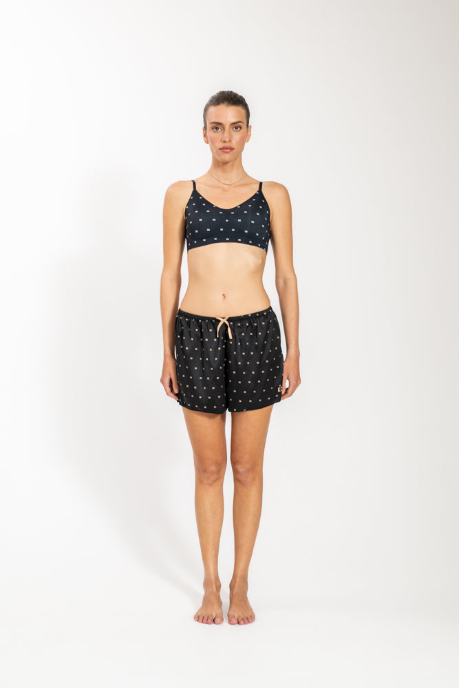 טופ משולשים לייזר קאט מונוגרם בצבע שחור